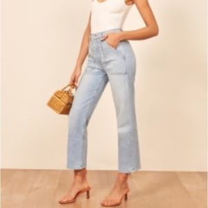 Rochelle Utility Jean 

Size: 26
Color: Montego
Qty: 1